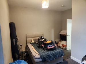 Photo 5- click for photo gallery